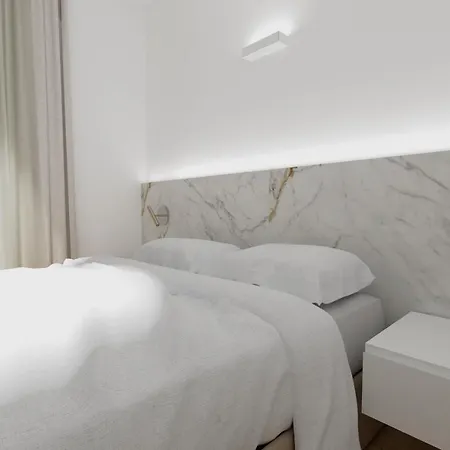 Tirreno Beachfront Appartement